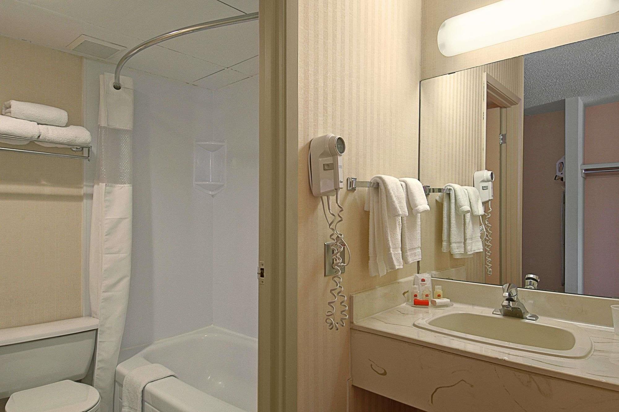 Ramada Limited Calgary Hotell Eksteriør bilde