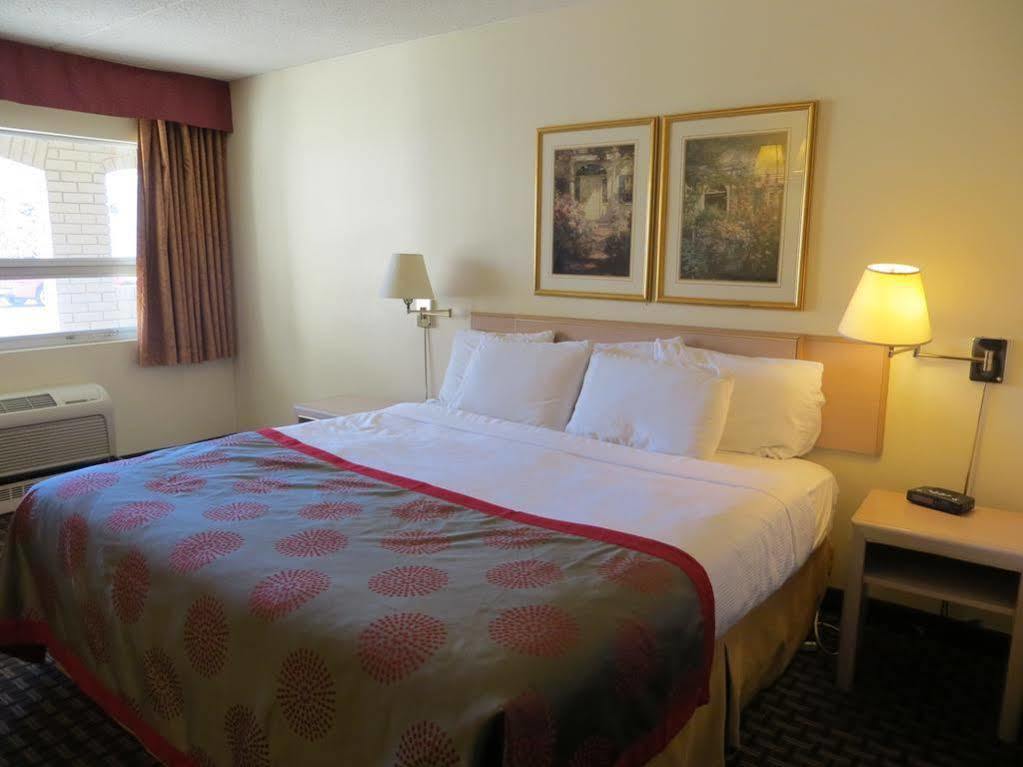 Ramada Limited Calgary Hotell Eksteriør bilde